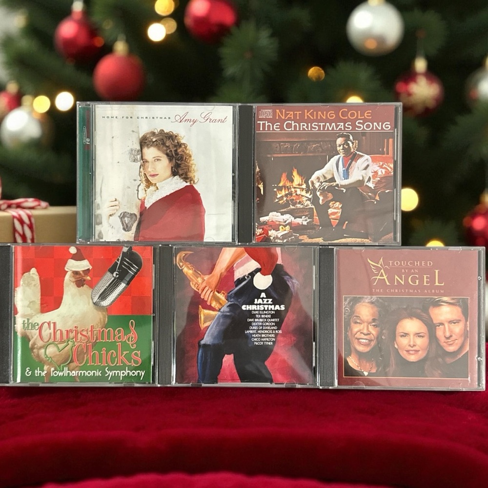 🎄 Lot of 5 Christmas Music CDs – Amy Grant (New), Nat King Cole, Jazz, & More!